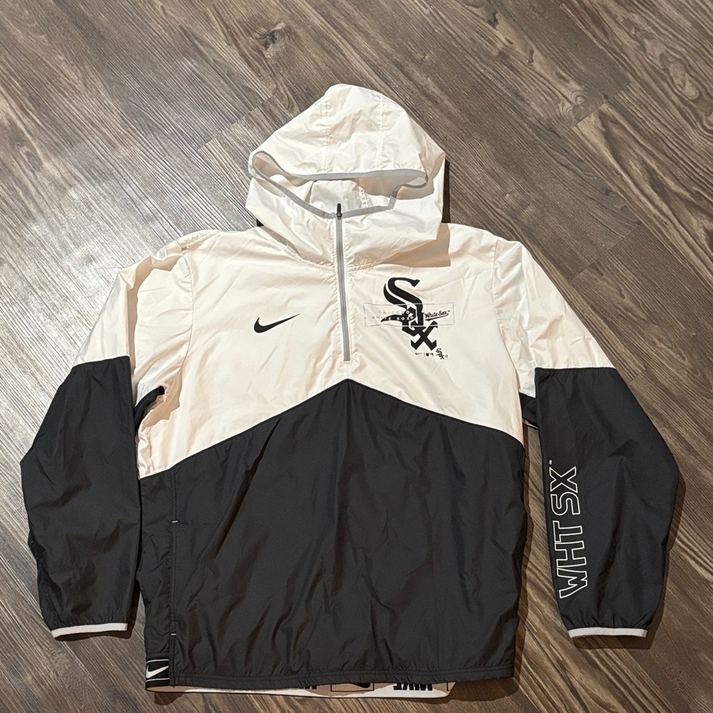 Nike  Chicago White Sox Half-Zip Windbreaker